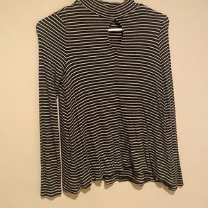 American Eagle Long Sleeve